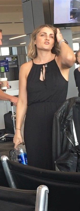 Braless at the Austin airport