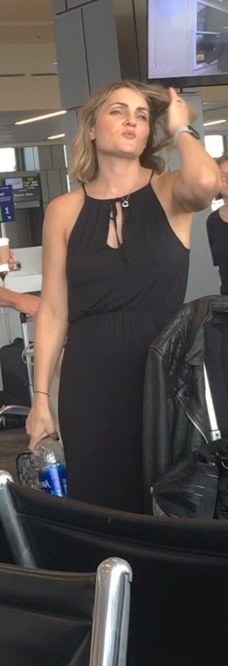 Braless at the Austin airport
