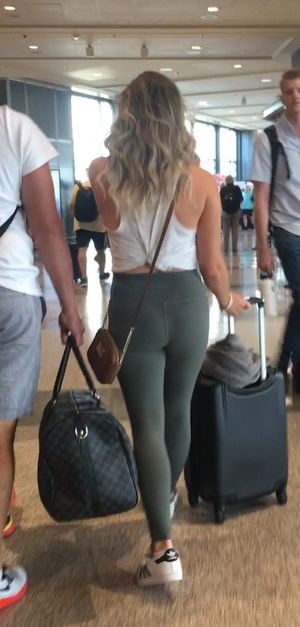 Tits and ass at Austin airport