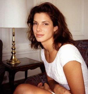 Sandra Bullock meeting the parents before she goes to my room and sucks my dick