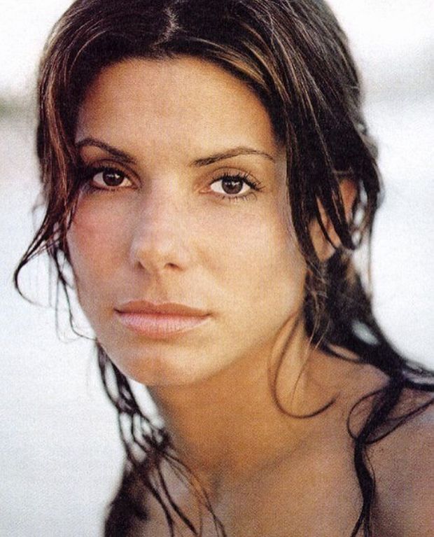 Beach day with Sandra Bullock