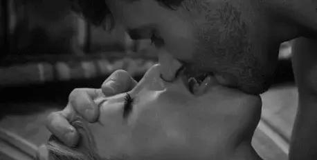 kiss