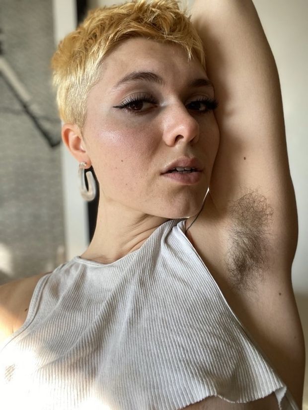 hairy armpits