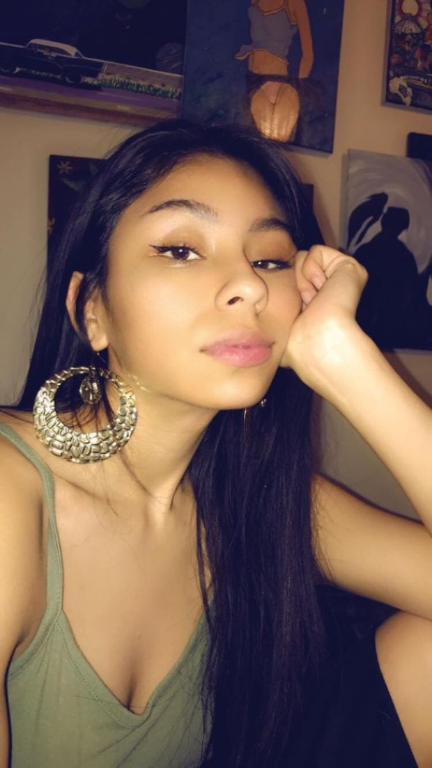 small cleavage