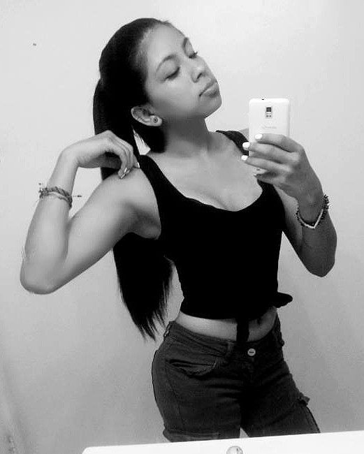 mirror selfie 2
