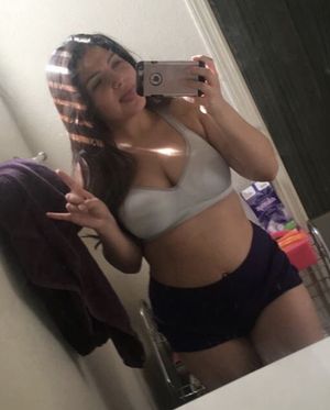 Girlfriend selfie before she rides my dick