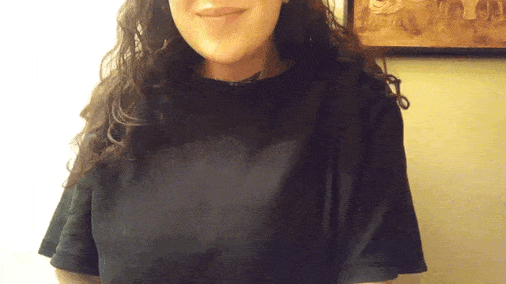 Latina with big set