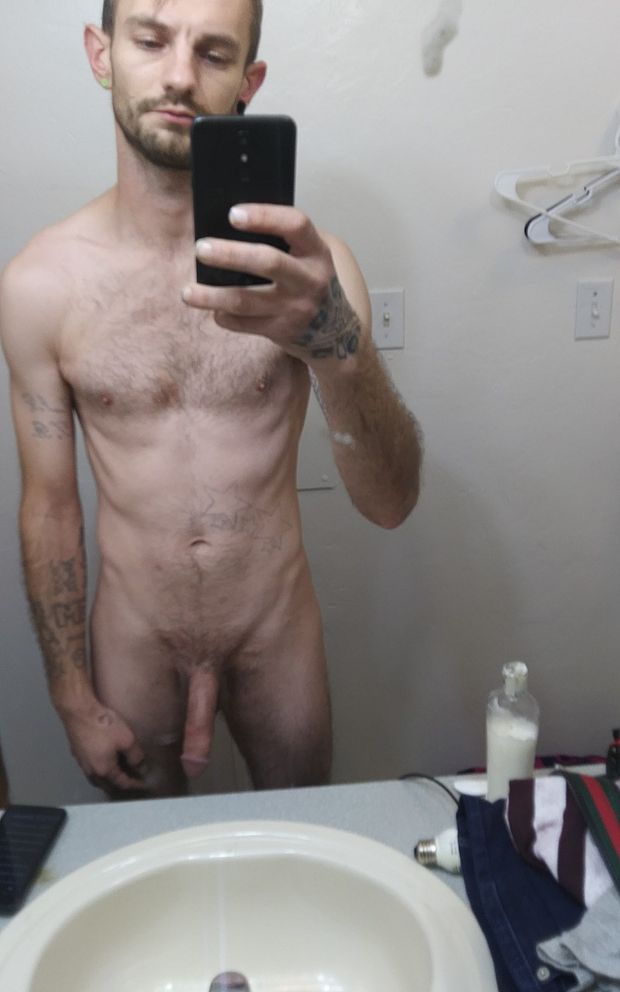 Dyzziwyte big dick just me nakey