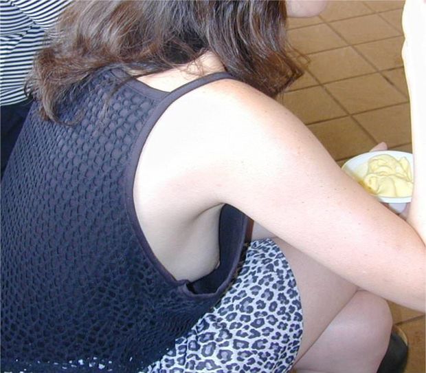 side boobs