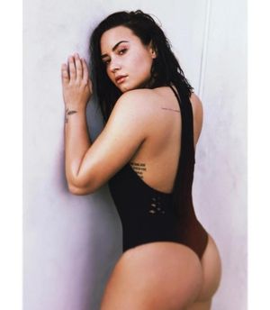 Demi Lovato bubble butt