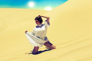 princess Leia on sands of Tatooine