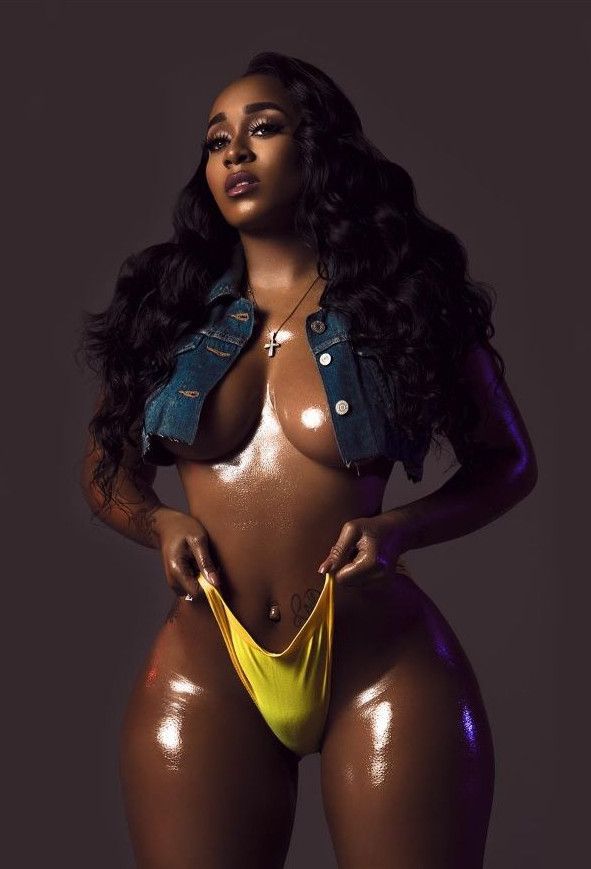 Oiled babe