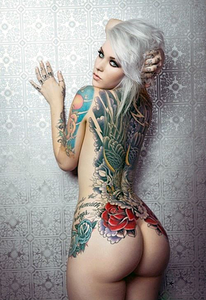 Nude Tattooed Woman_002