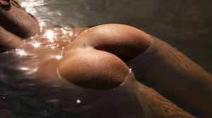 sexy wet nude butt