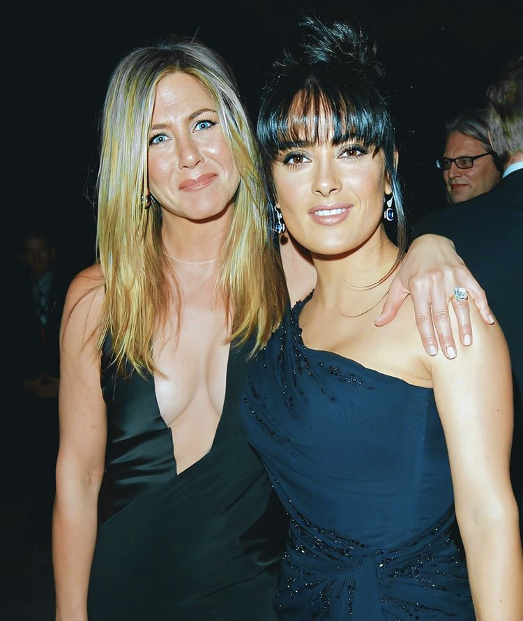 Threesome with these two? Hell yeah!