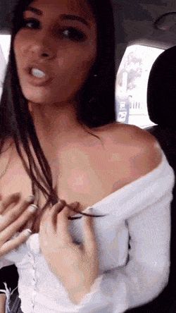 Hot Bitch Gets Fucked Good With Facial