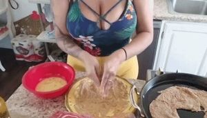 staring at my sexi neighbor