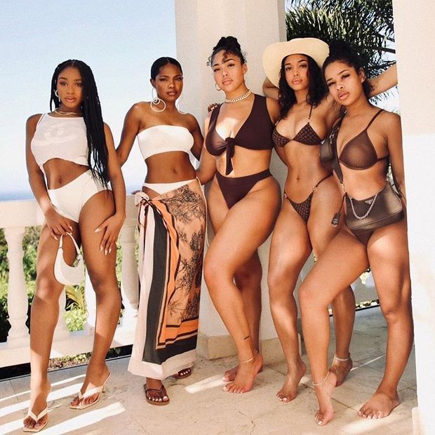 Ebony Bikini Lineup
