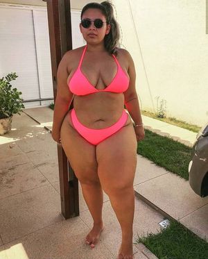 bbw bikini