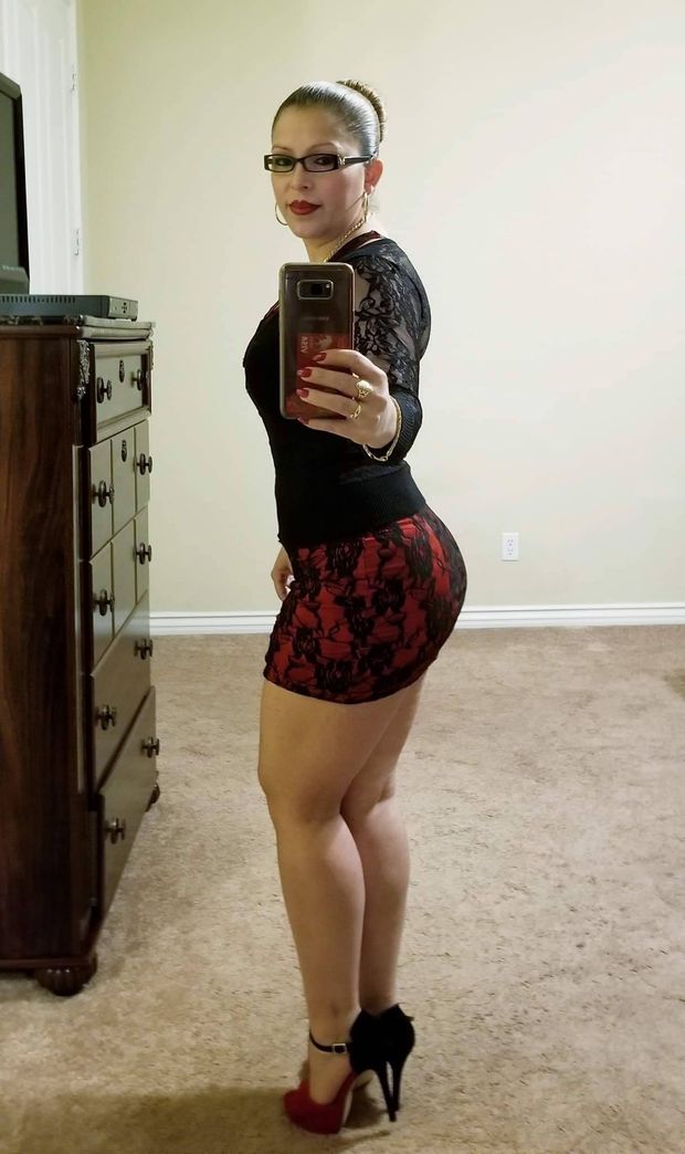 She love to fuck