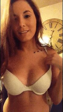 Cute teen flashes her nice tits