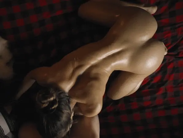 Nofacegirl with a perfect ass gives a blowjob
