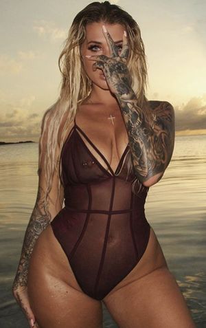 Gorgeous body blonde