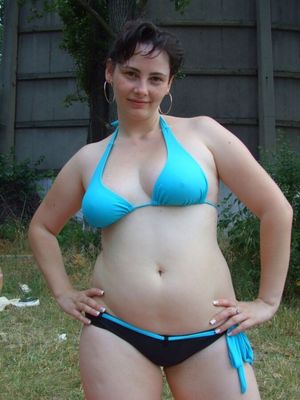 chubby mom bikini