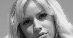 Kylie Page 5 blonde babe flashing her big tits