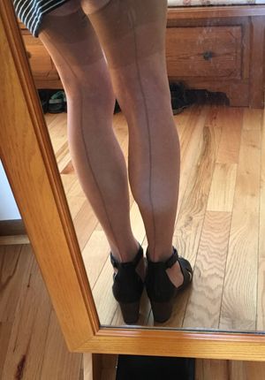 1940’s Vintage Cuban heel nylons