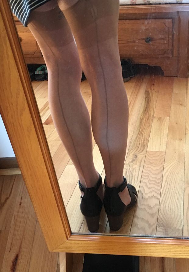 1940’s Vintage Cuban heel nylons