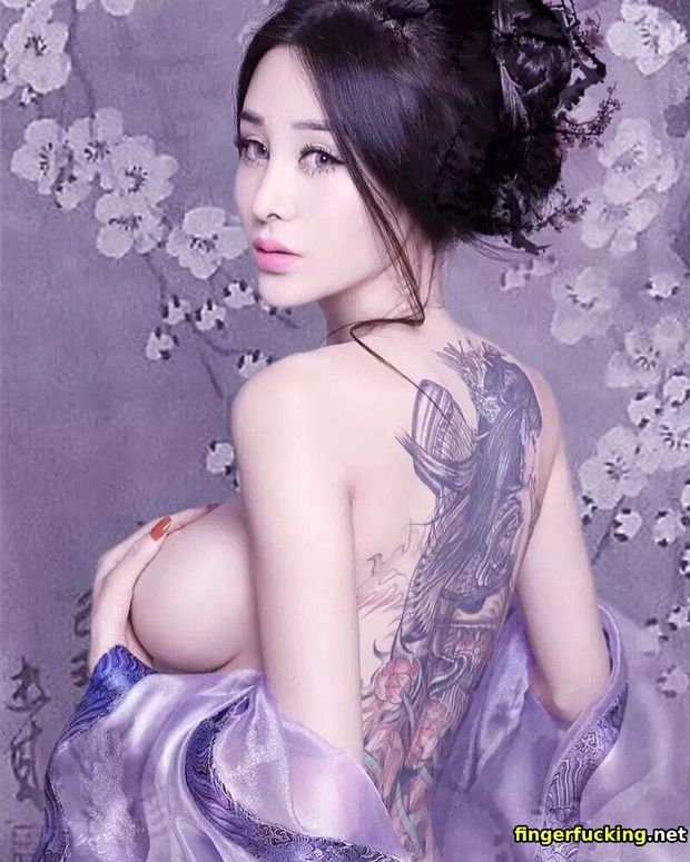hot women!