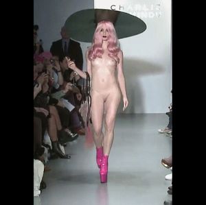 New fashionable outfit !!