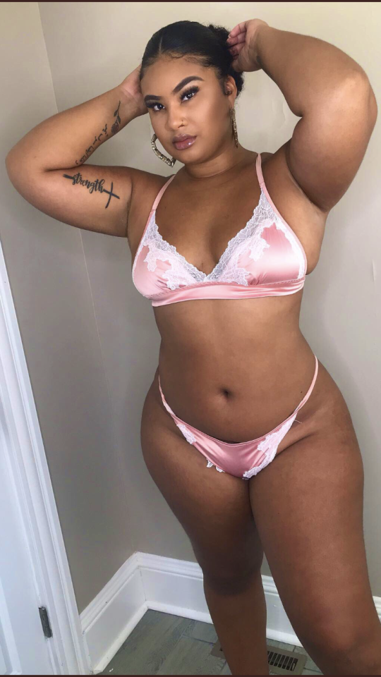 ebony chubby