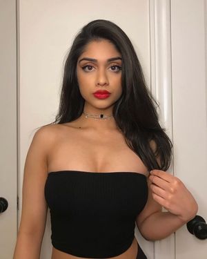 indian red lips
