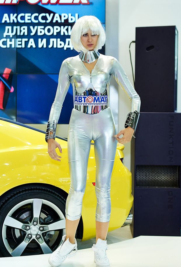 car show model (I can't identify the language/country -- looks Easter European or Russian)
