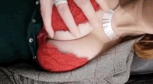 Omg omg this red bra