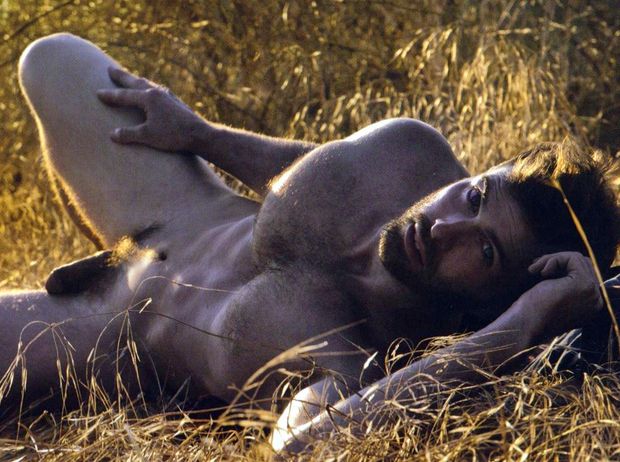 nude