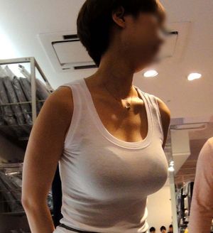 tight tops voyeur