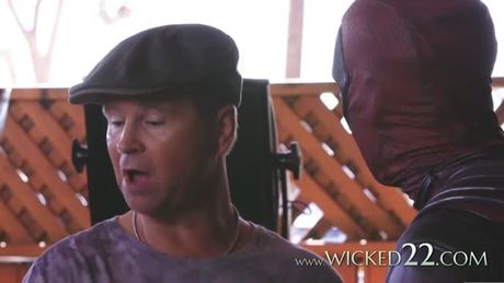 A perfect blowjob for Spiderman from Deadpool XXX porn parody with Seth Gamble and Jennifer White