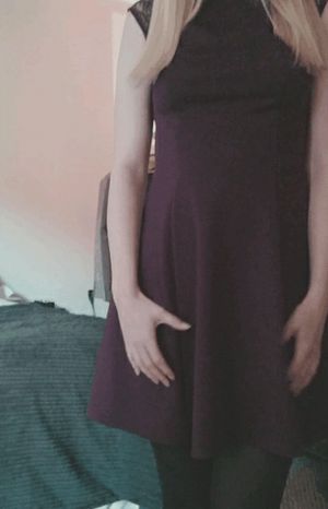 When a wise babe turns into a sex bomb!