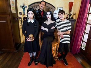 ADDAMS FAMILY ORGY