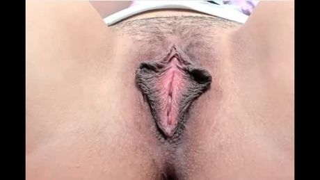 rubbing my clit and big labia