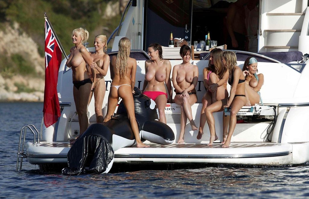 I need to go to a yacht party in England!