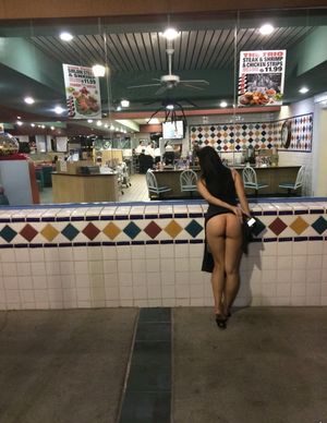 Fast food booty flash