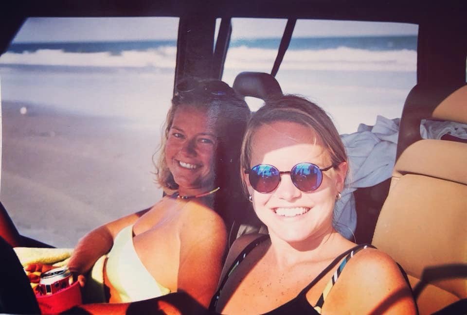 Picture of an X at the beach. Those tits!