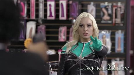 Captain Marvel XXX parody with cock sucking of a black man