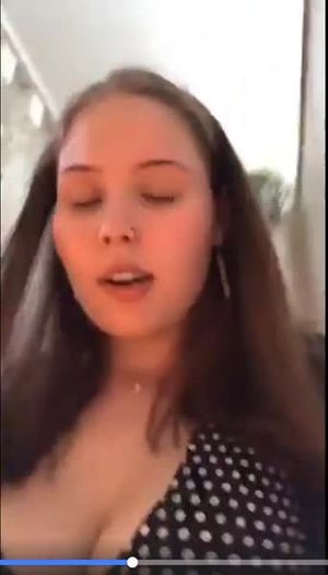 try not to look at here tits