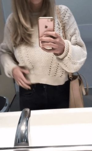 Sweater Lift Selfie