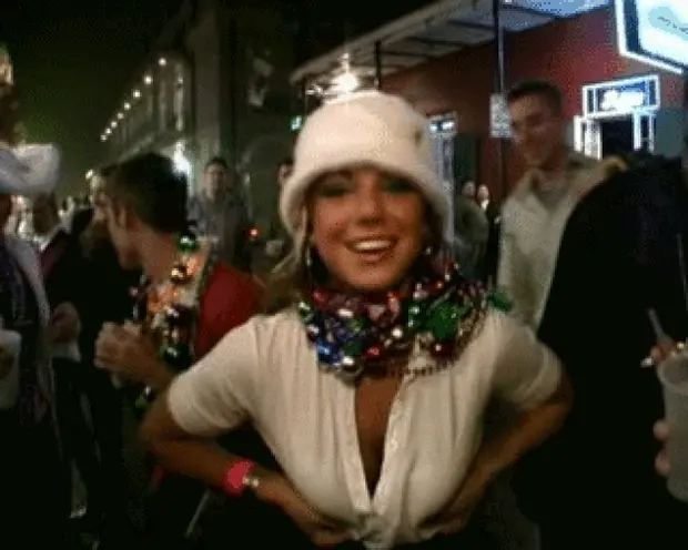mom pops her boobs out